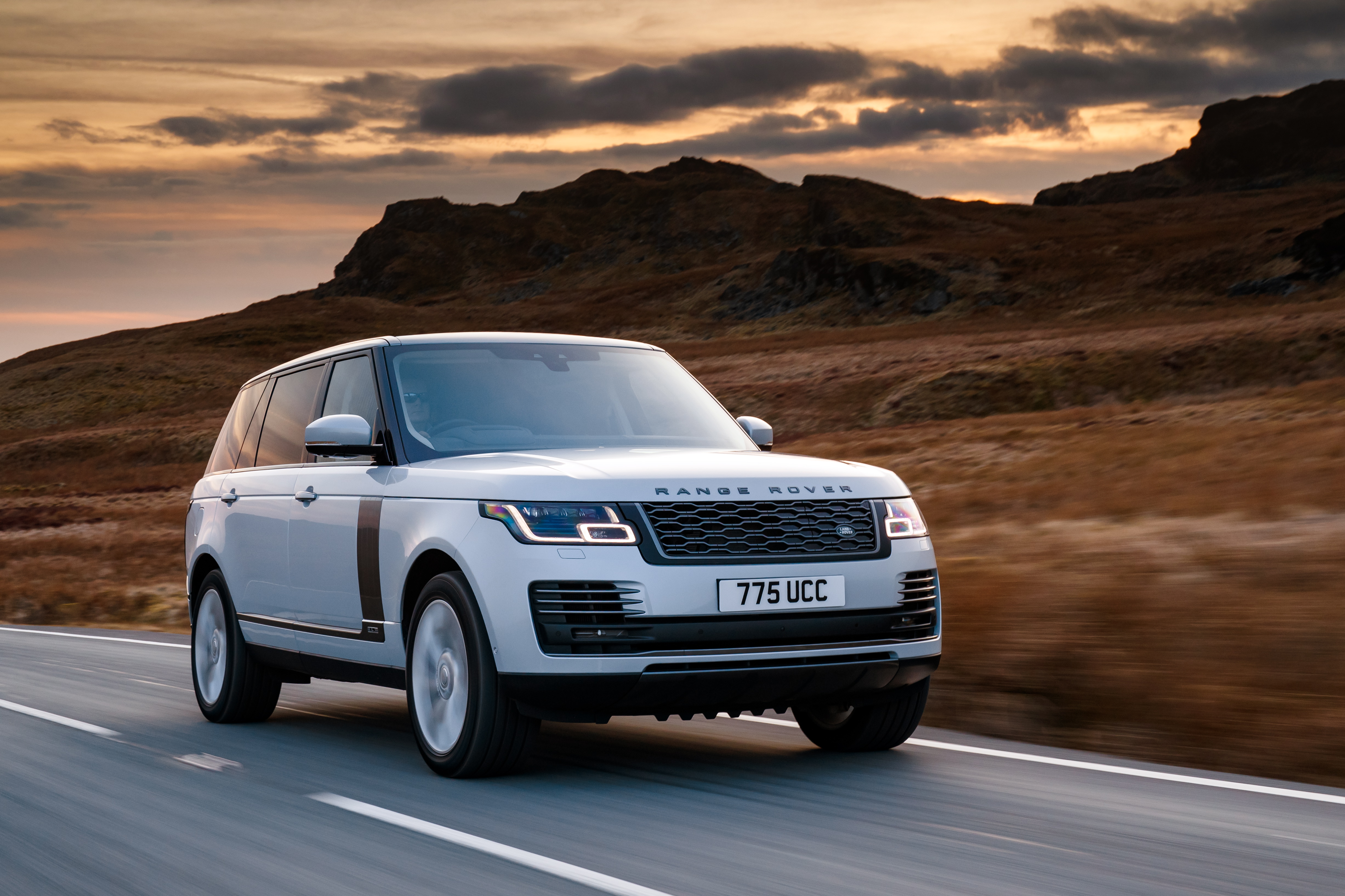 LUXURY RANGE ROVER GETS EVEN MORE REFINED - RMA GROUP
